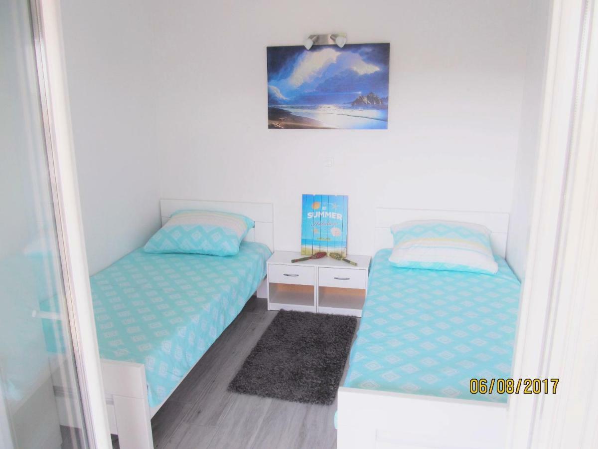 Apartmani Mala Sirena Maslenica Zewnętrze zdjęcie