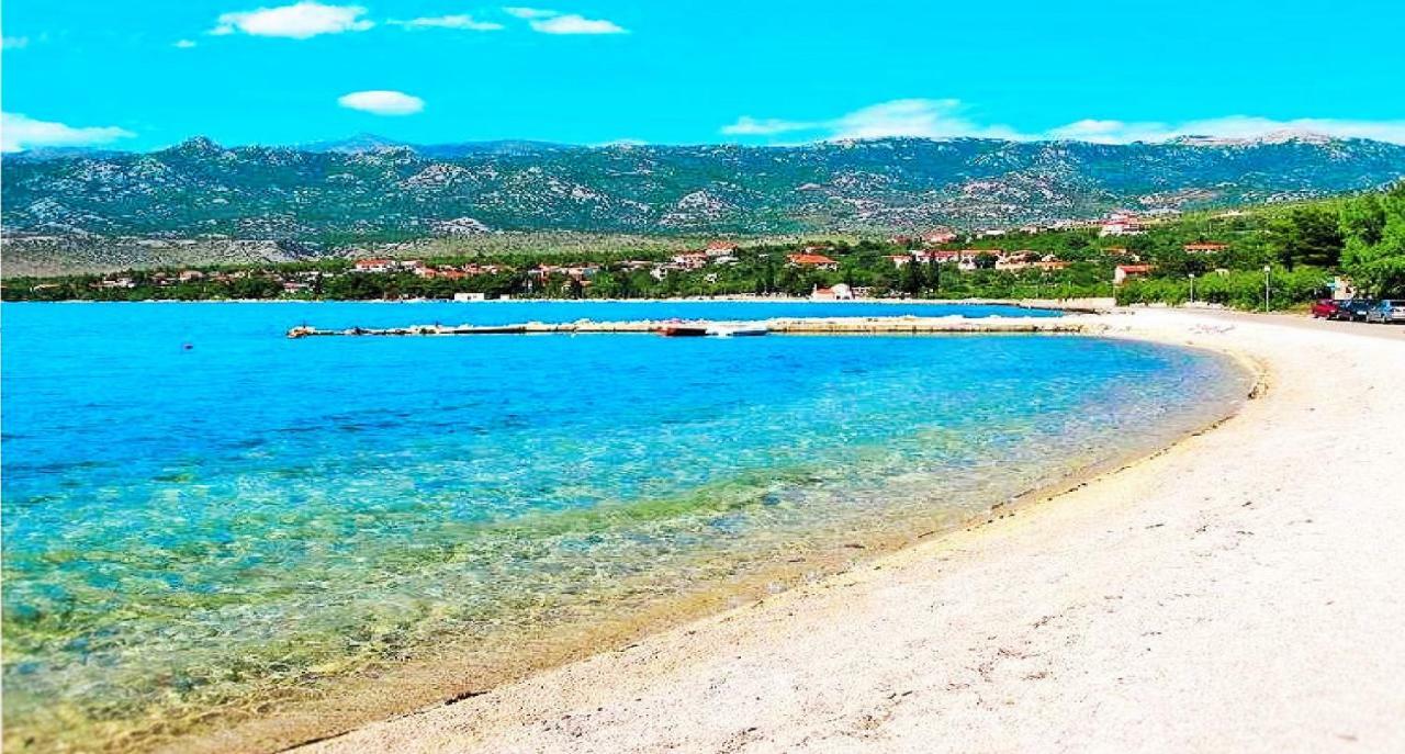 Apartmani Mala Sirena Maslenica Zewnętrze zdjęcie