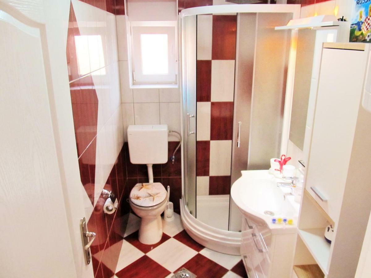 Apartmani Mala Sirena Maslenica Zewnętrze zdjęcie